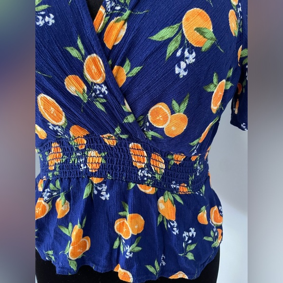 Kaileigh Faux Wrap Citrus Top - Size L - EUC - Picture 9 of 13